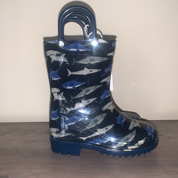 NWT Capelli New York Shark print blue colored rain boots size 6C - Picture 5 of 8